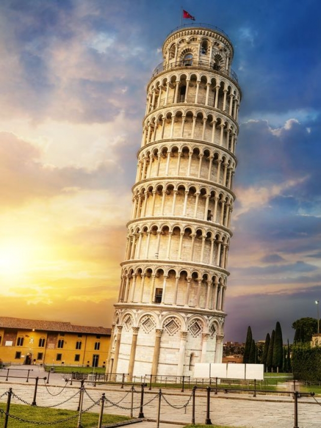 Leaning Tower Of Pisa Pizza